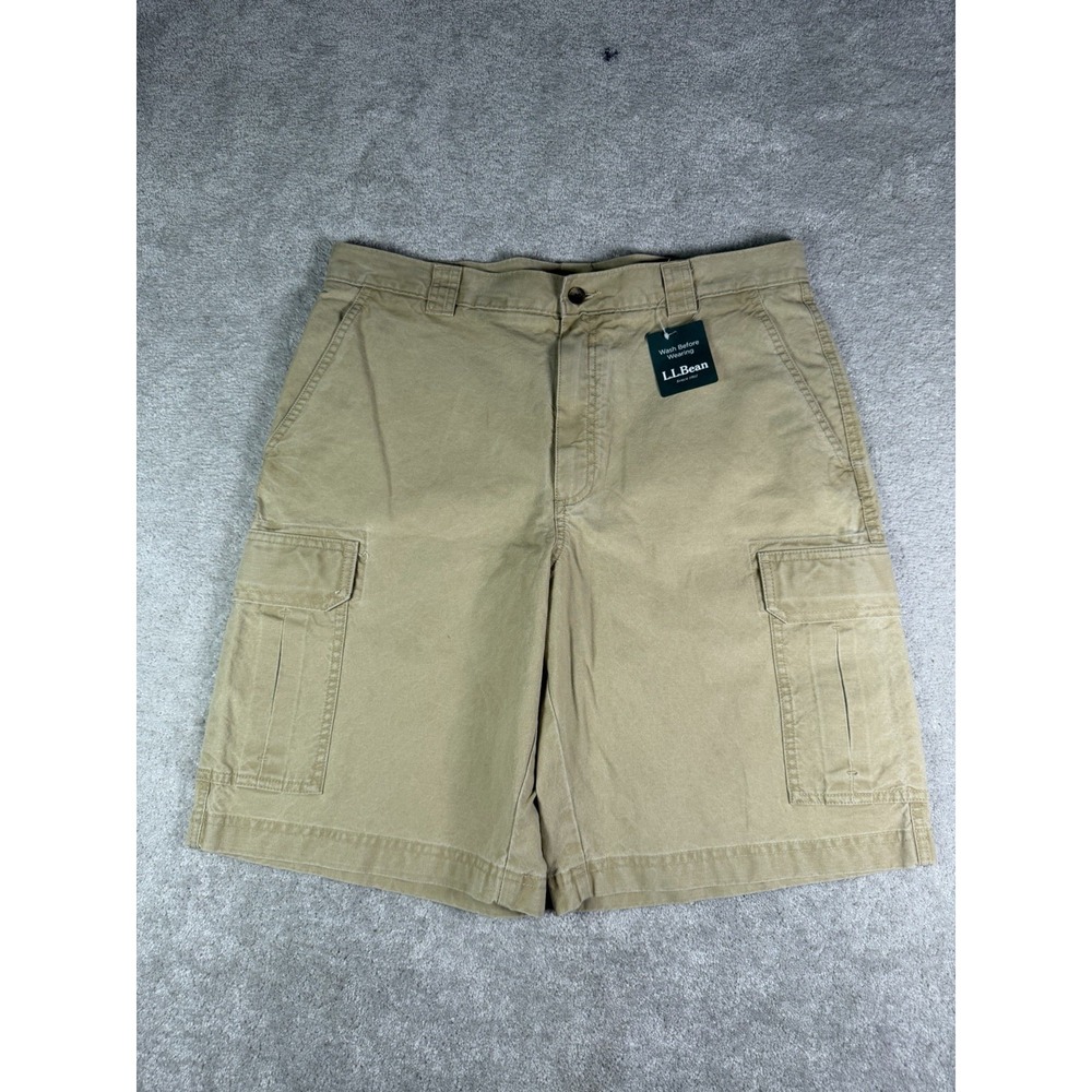 LL Bean Men's Tropic Weight Cargo Shorts, Khaki, 34" Waist, 10" Inseam, NWT